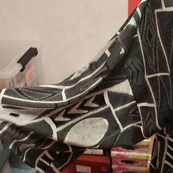 Plus sz 1x2x3x black/white/gray cardigan - Picture 5 of 11